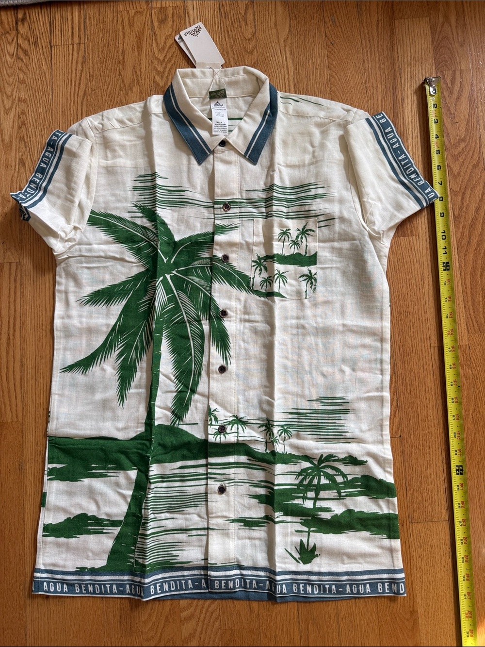 Agua Bendita White and Green Palm-Print Short Sleeve Button-Down Shirt